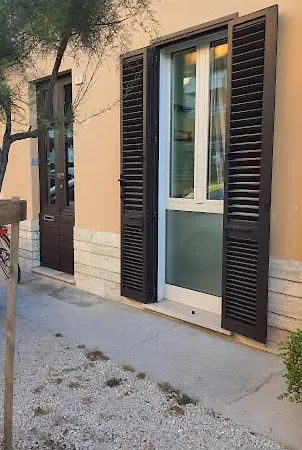 Casa Fronte Mare Sassonia 2 *